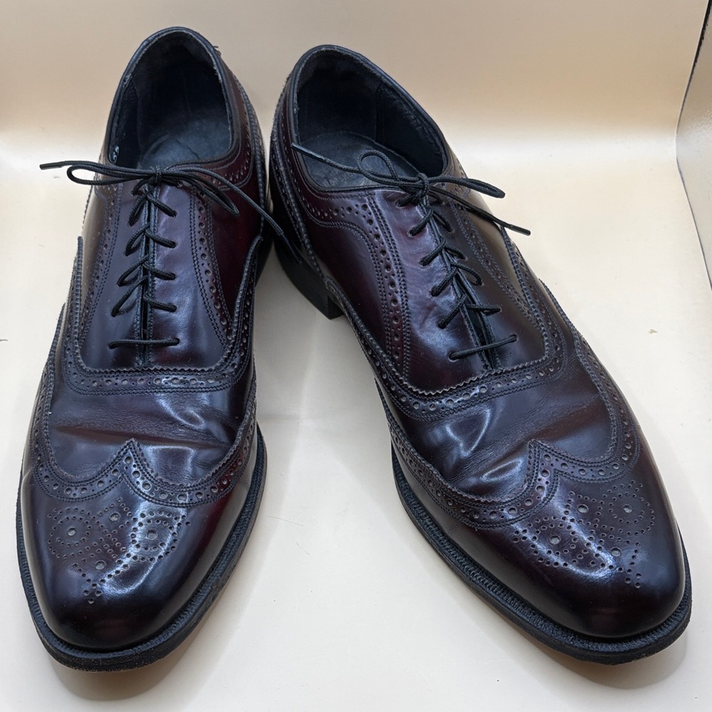 Florsheim Men’s Classic Kenmoor Wingtips Oxford Size 12 Color: Burgundy